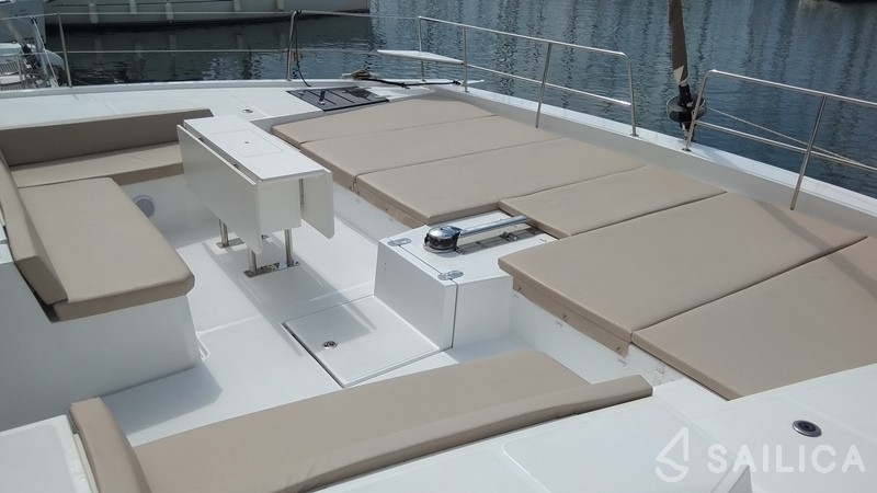 Bali 5.4. - Yacht Charter Sailica