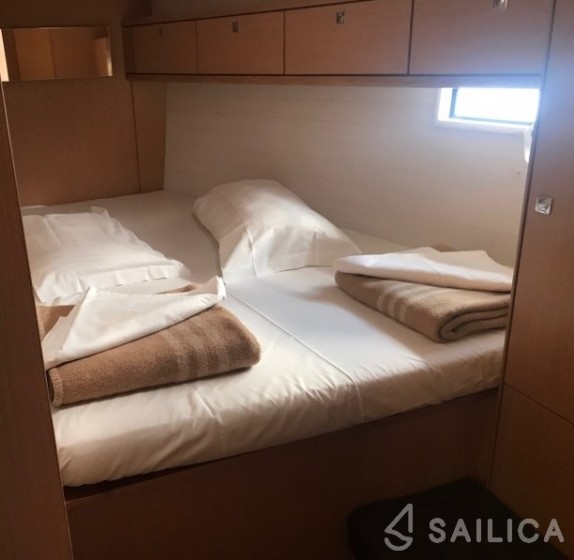 Bavaria 46 Cruiser - Yacht Charter Sailica