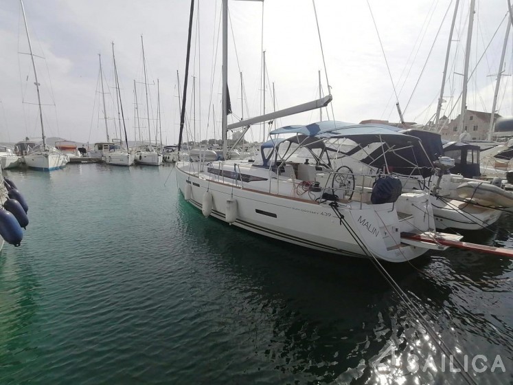 Sun Odyssey 439 - Yacht Charter Sailica