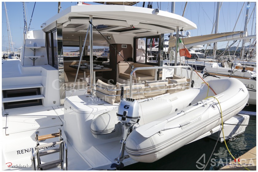Bali 4.1 - Yacht Charter Sailica