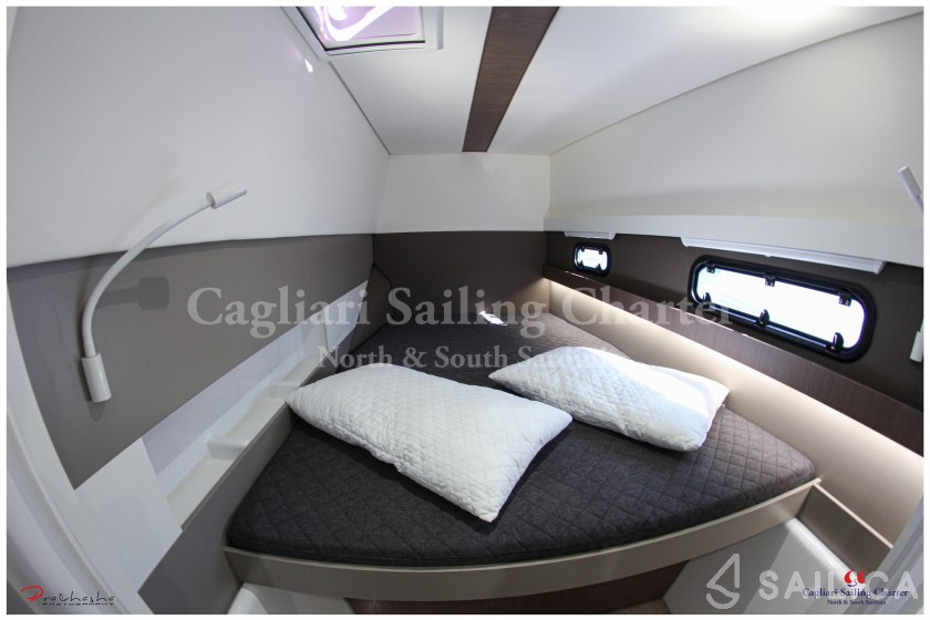 Bali 4.1 - Yacht Charter Sailica