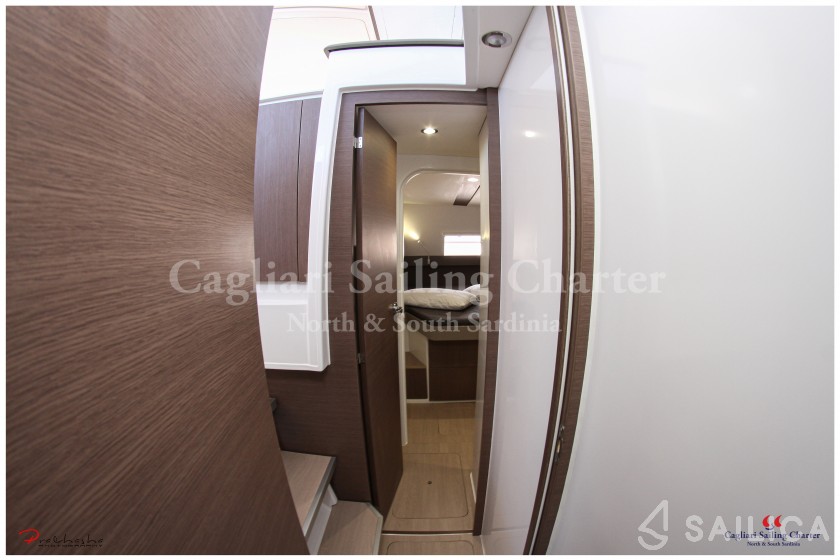 Bali 4.1 - Yacht Charter Sailica