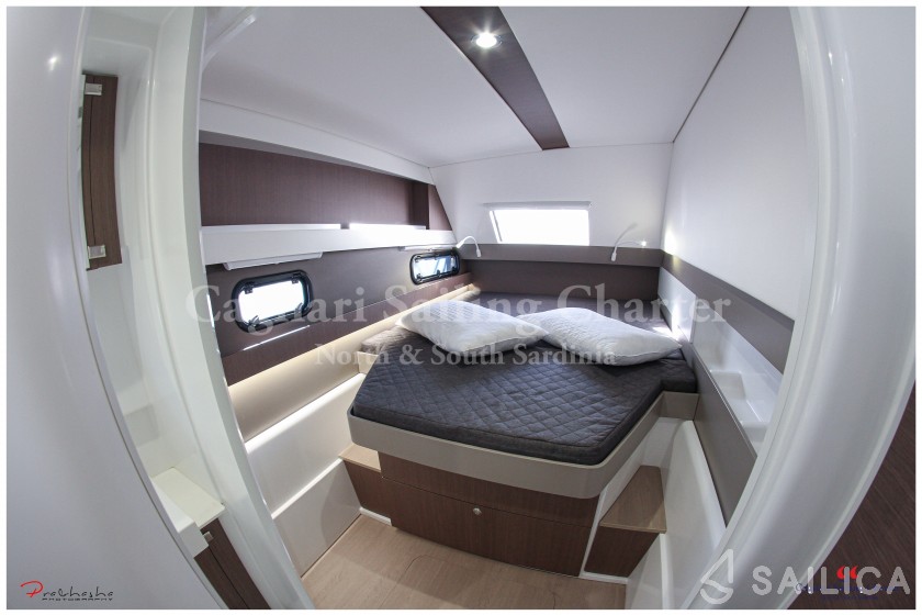 Bali 4.1 - Yacht Charter Sailica