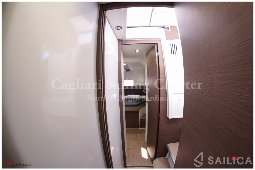 Bali 4.1 - Yacht Charter Sailica