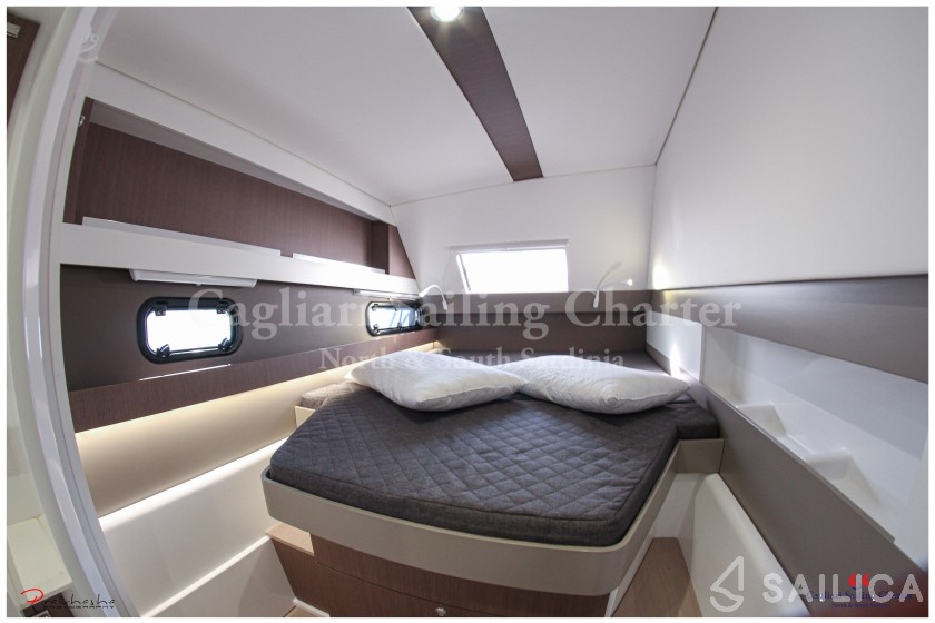 Bali 4.1 - Yacht Charter Sailica