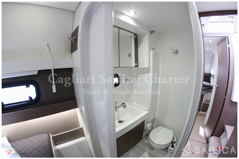 Bali 4.1 - Yacht Charter Sailica