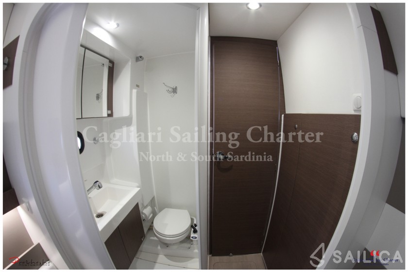 Bali 4.1 - Yacht Charter Sailica