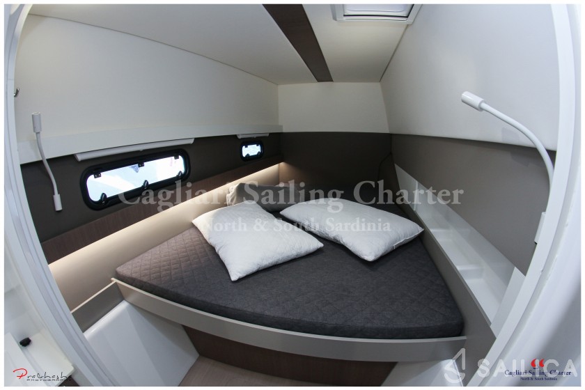 Bali 4.1 - Yacht Charter Sailica