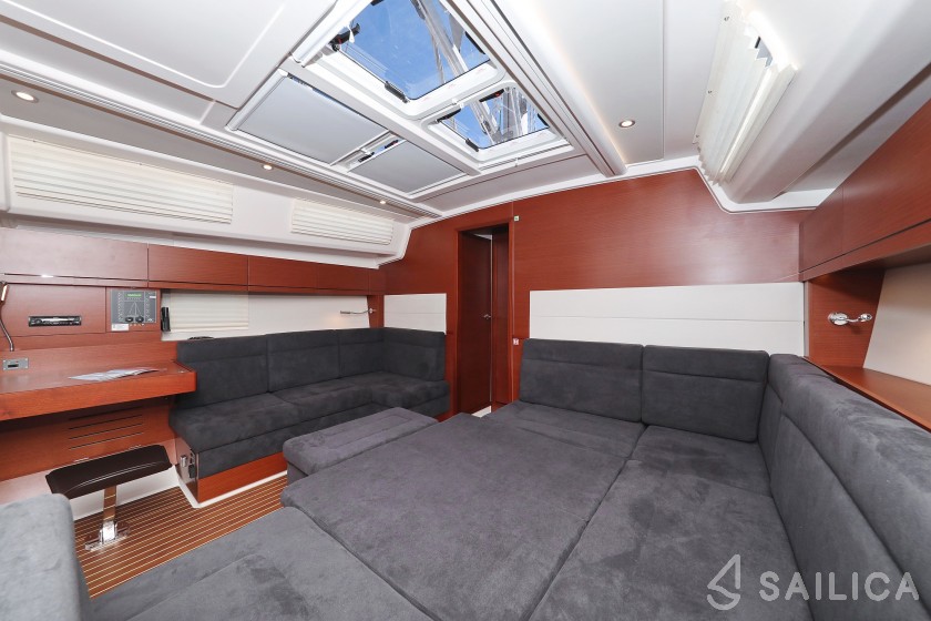 Hanse 458 - Yacht Charter Sailica