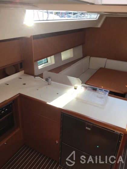 Bavaria C45 - Yacht Charter Sailica