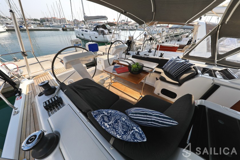Hanse 458 - Yacht Charter Sailica