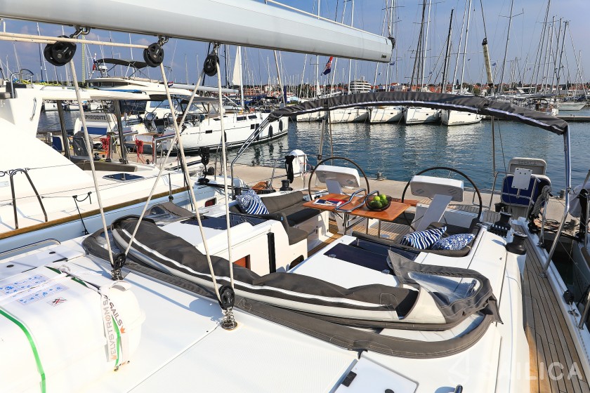 Hanse 458 - Yacht Charter Sailica