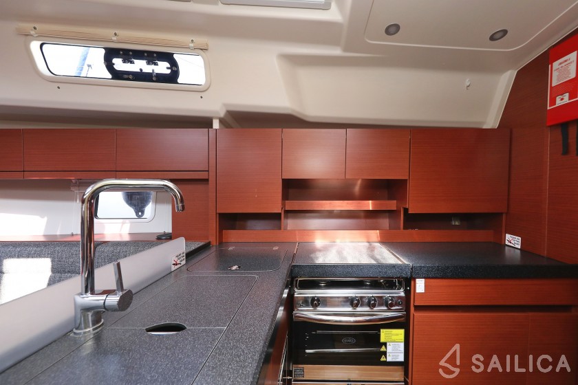 Hanse 458 - Yacht Charter Sailica
