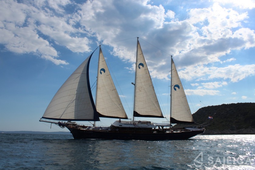 Gulet - Yacht Charter Sailica
