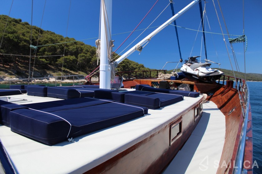 Gulet - Yacht Charter Sailica