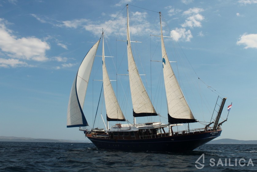 Gulet - Yacht Charter Sailica