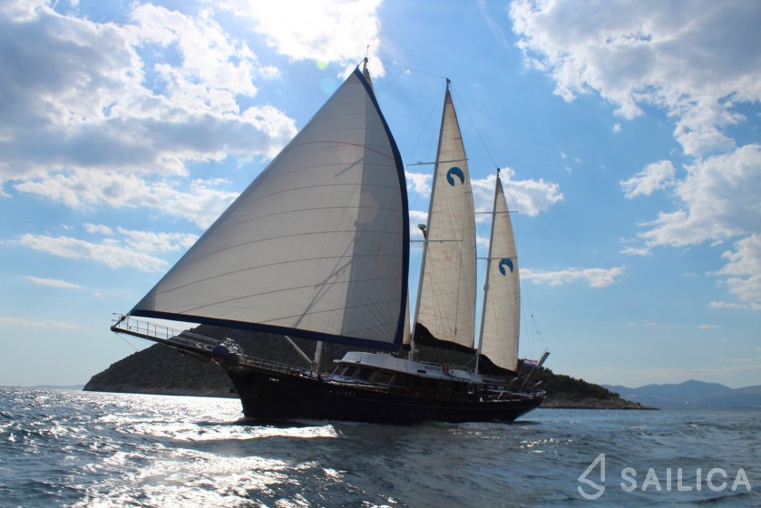 Gulet - Yacht Charter Sailica