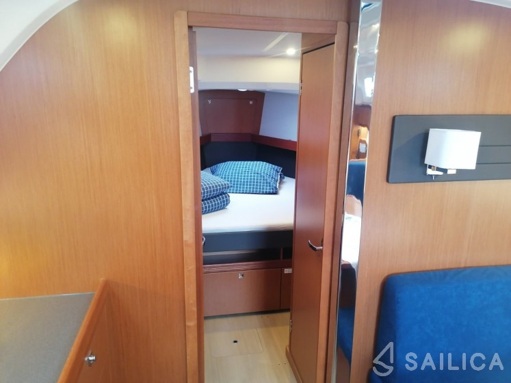 Bavaria 41 Cruiser - Yacht Charter Sailica