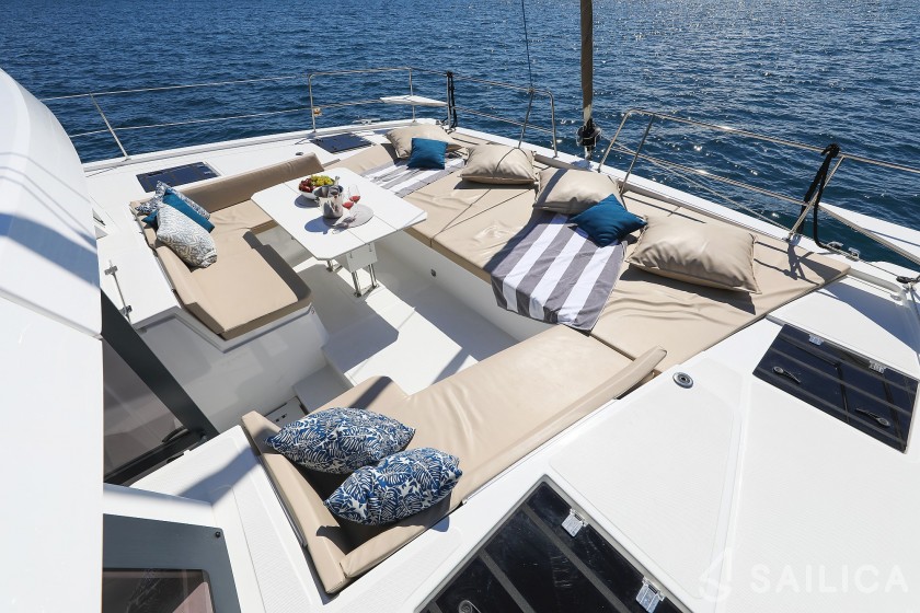 Bali 4.8  - Yacht Charter Sailica