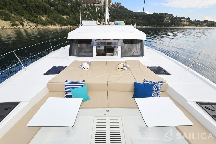Bali Catspace - Yacht Charter Sailica