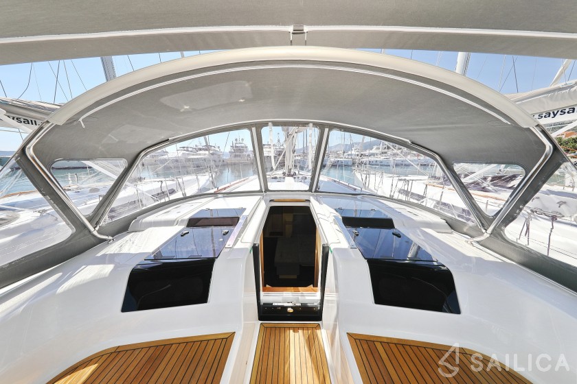 Hanse 508 - Yacht Charter Sailica
