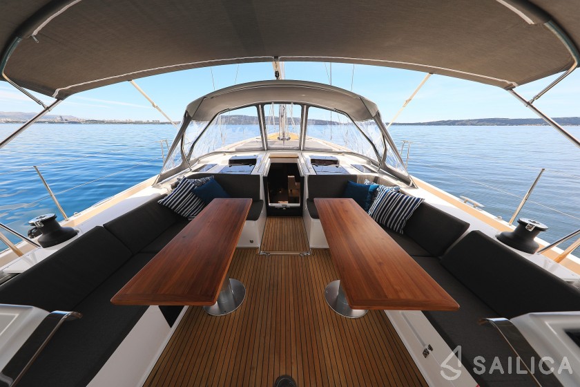 Hanse 588 - Yacht Charter Sailica