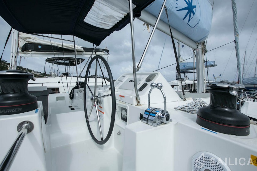 Lagoon 450  Flybridge - Yacht Charter Sailica
