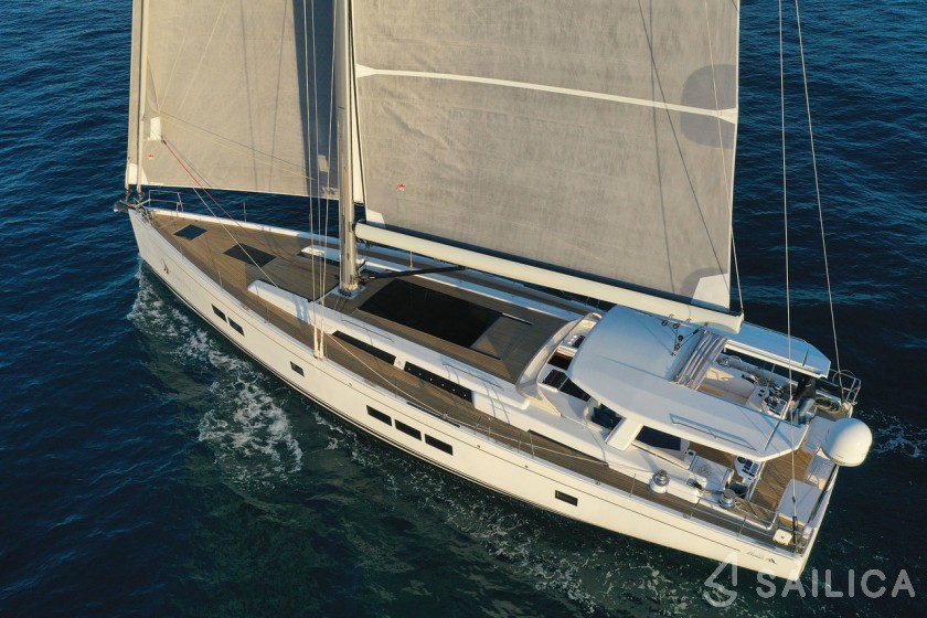 Hanse 675 - 3 cab. - Yacht Charter Sailica