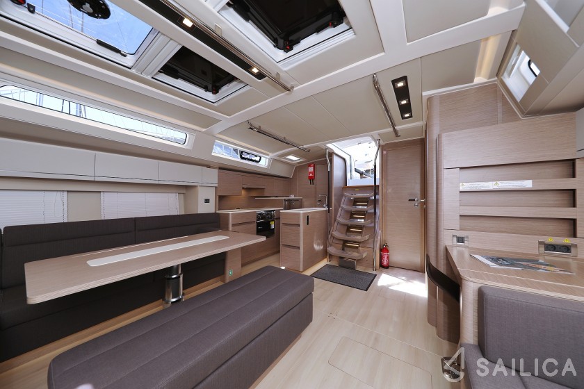 Hanse 548 - Yacht Charter Sailica