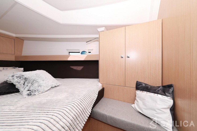 Bavaria 37 Cruiser - Yacht Charter Sailica