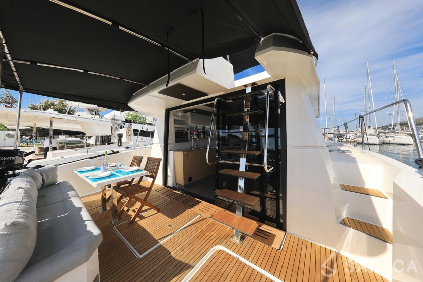 MY 37 - Yacht Charter Sailica