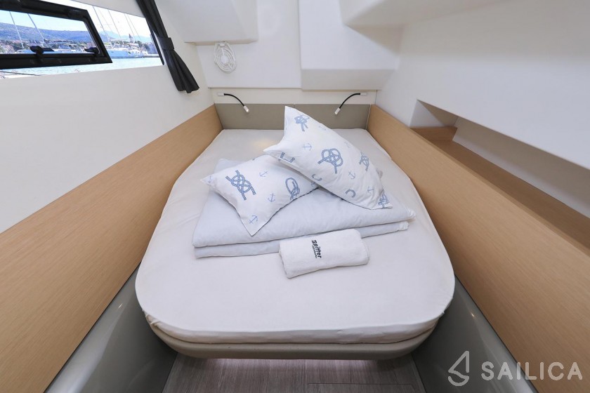 MY 37 - Yacht Charter Sailica