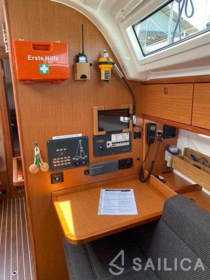 Bavaria 37 Cruiser - Yacht Charter Sailica