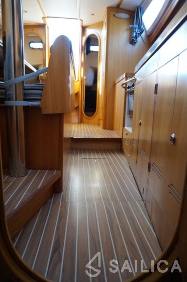 Overblue 44 - Yacht Charter Sailica