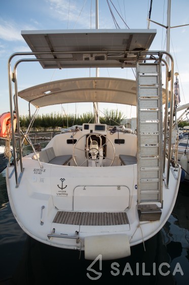 Overblue 44 - Yacht Charter Sailica