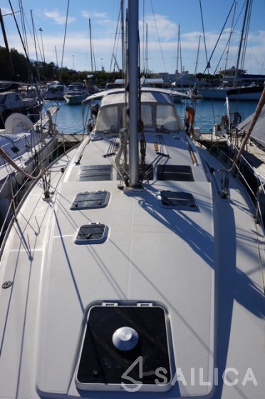 Overblue 44 - Yacht Charter Sailica