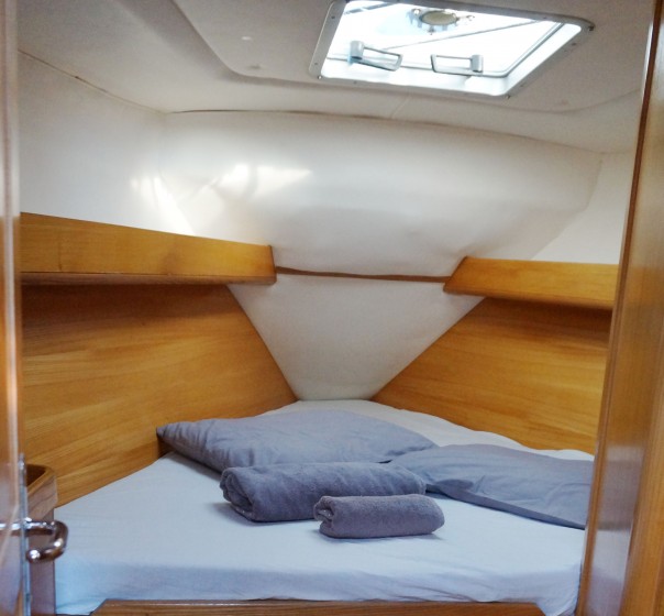 Overblue 44 - Yacht Charter Sailica
