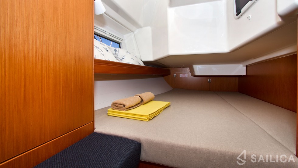 Bavaria 34 Cruiser - Yacht Charter Sailica