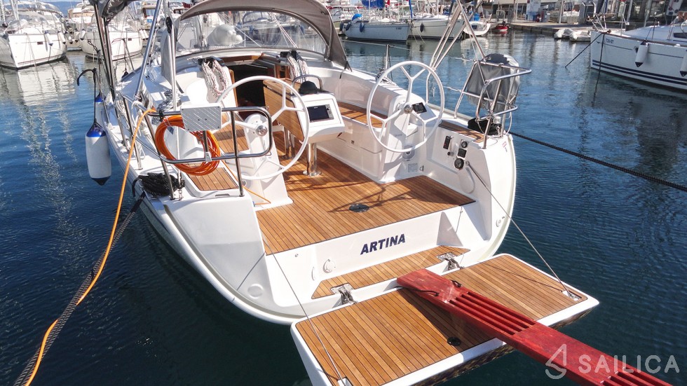 Bavaria 34 Cruiser - Yacht Charter Sailica