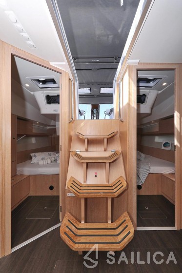 Bavaria C45 Holiday - Yacht Charter Sailica