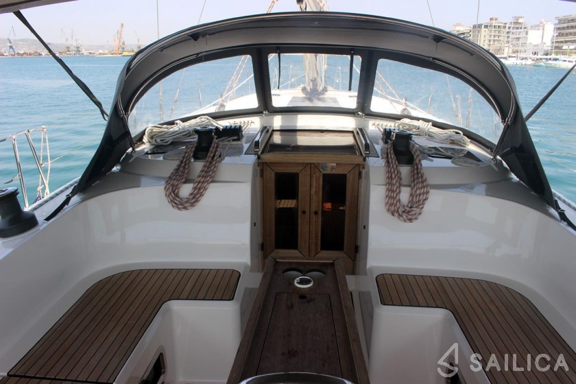 Bavaria 46 Cruiser - Yacht Charter Sailica