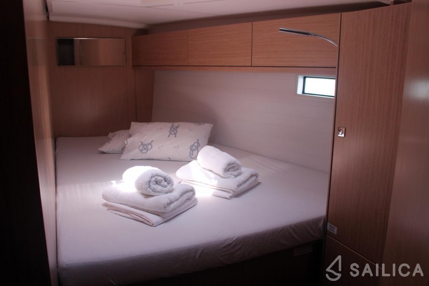 Bavaria 46 Cruiser - Yacht Charter Sailica