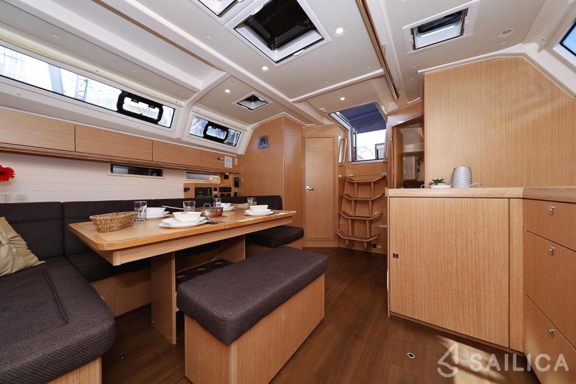 Bavaria 46 Cruiser - Yacht Charter Sailica