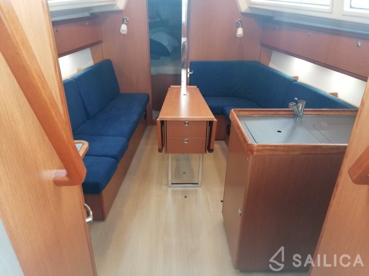 Bavaria 34 Cruiser - Yacht Charter Sailica