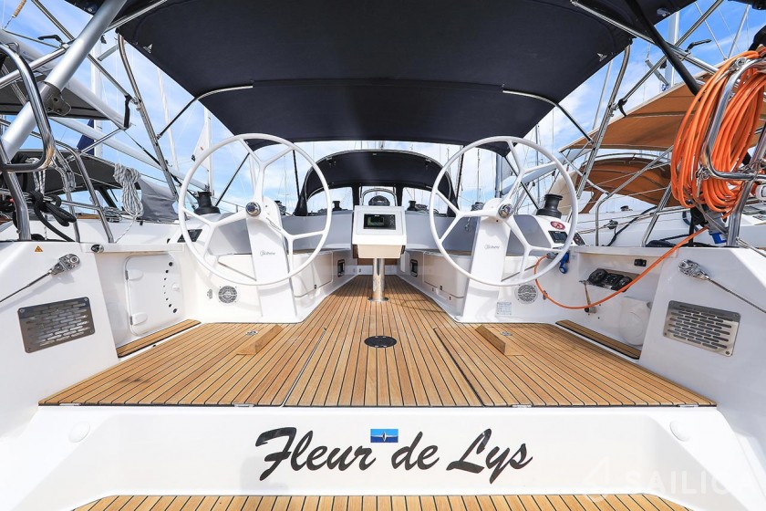 Bavaria 41 Cruiser - Yacht Charter Sailica