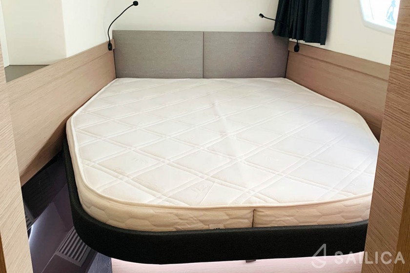 Elba 45 - Yacht Charter Sailica