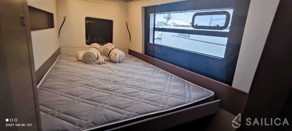 Nautitech 46 Fly - Yacht Charter Sailica