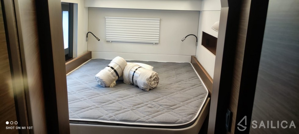 Nautitech 46 Fly - Yacht Charter Sailica