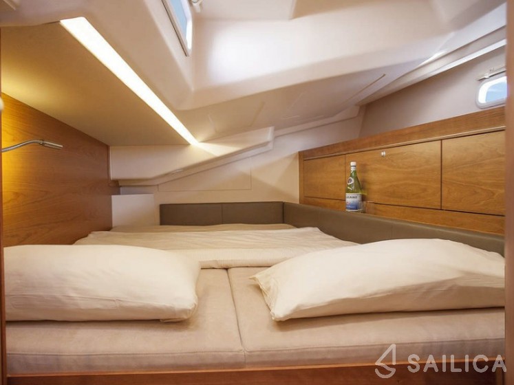 Hanse 505 - Yacht Charter Sailica