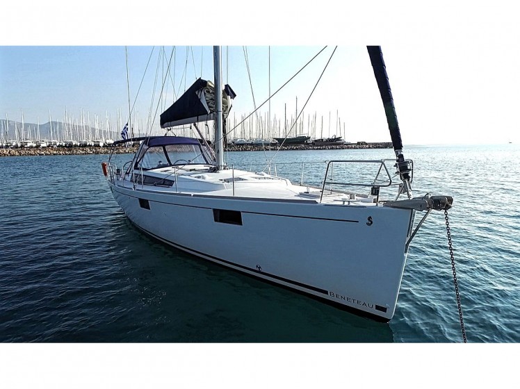 Oceanis 48 - Yacht Charter Sailica